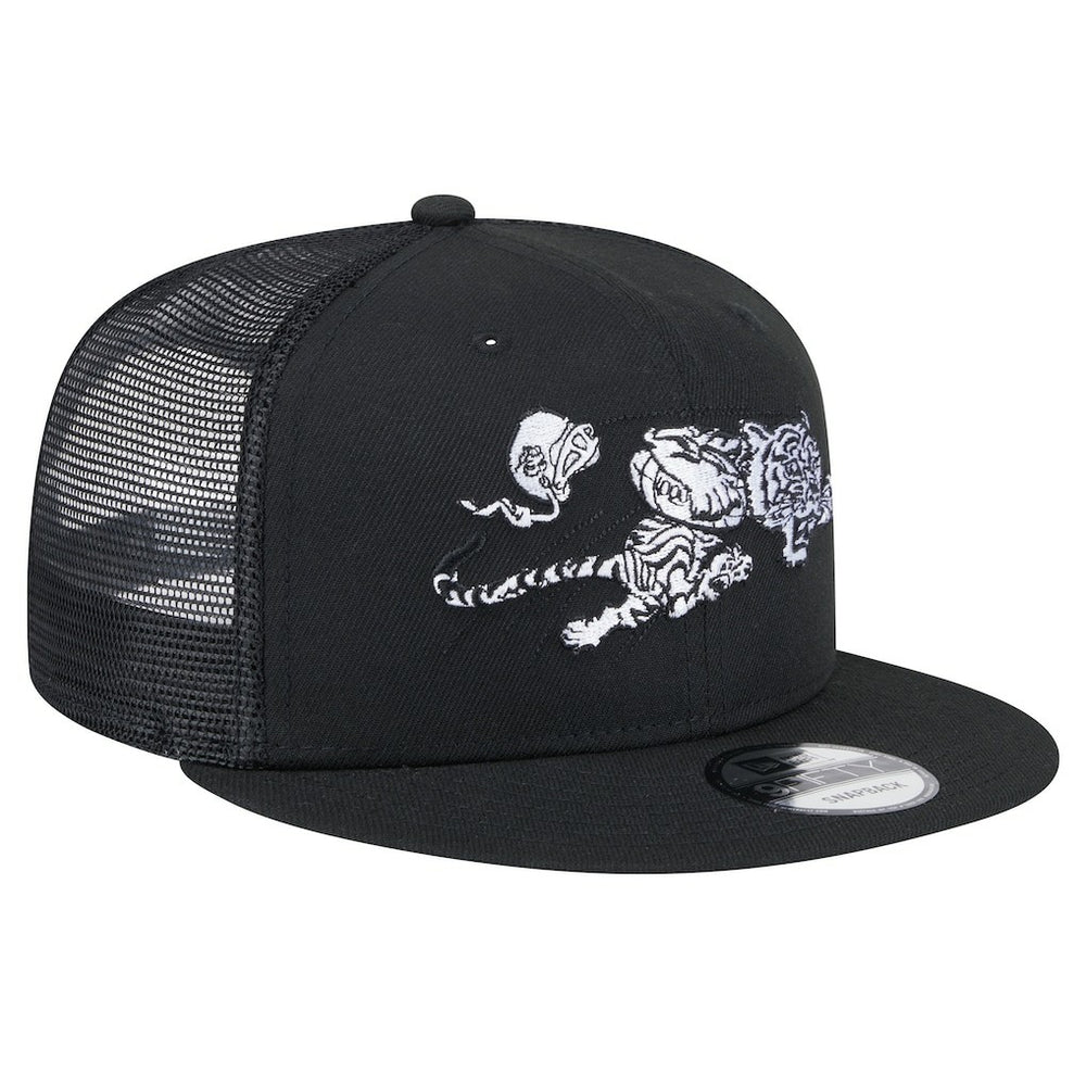 New Era Cincinnati Bengals Black Main Trucker 9FIFTY Snapback Hat sale