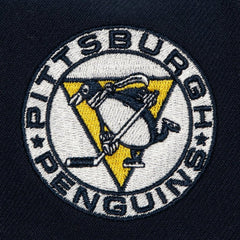 Pittsburgh Penguins Mitchell & Ness Retro Script Colorblock Snapback Hat - Navy Hats