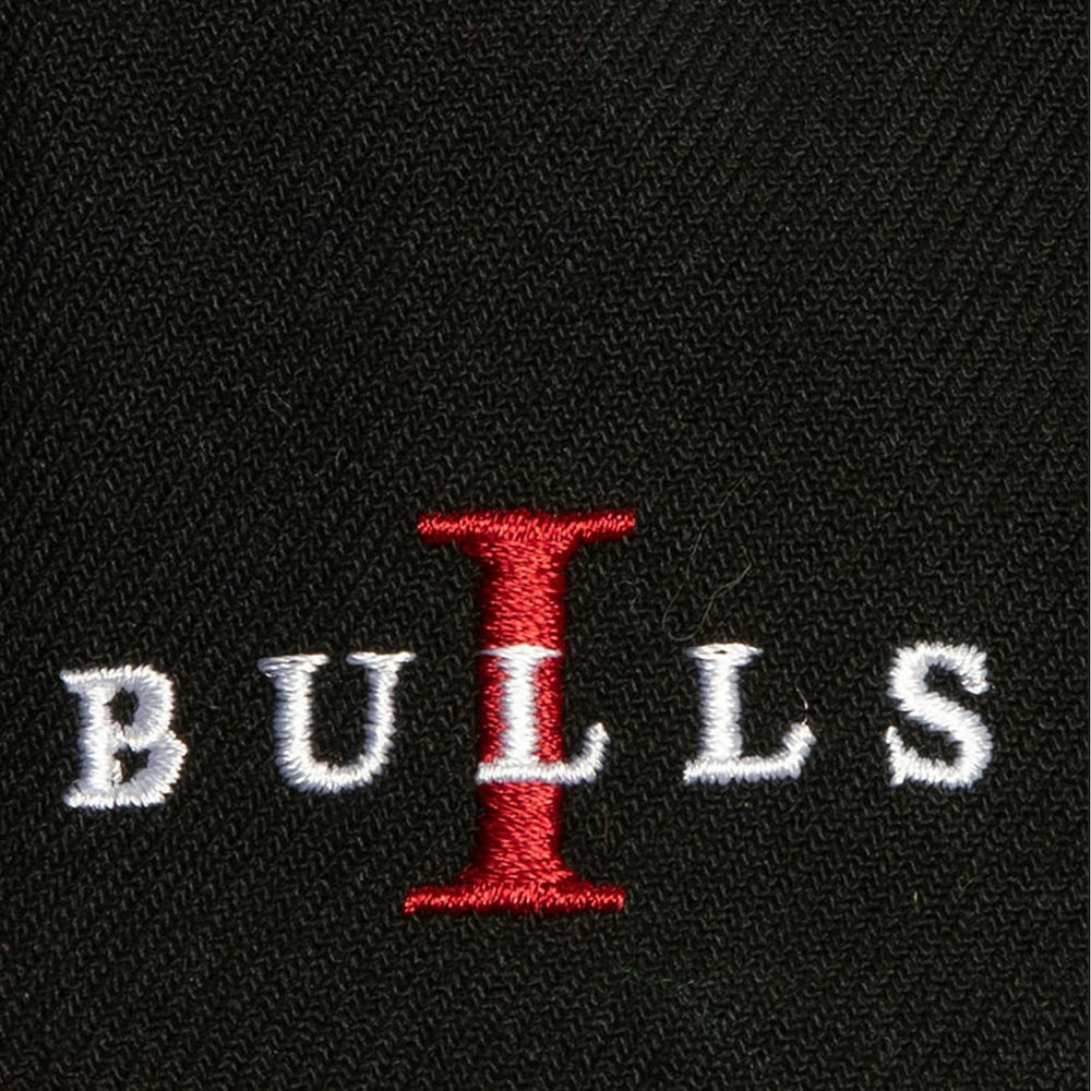 Chicago Bulls Core Snapback Hat - White/Red on sale