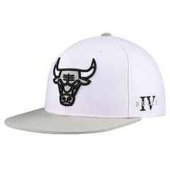Chicago Bulls Core Snapback Hat - White for sale
