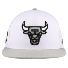 Chicago Bulls Core Snapback Hat - White for sale