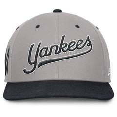New York Yankees Cooperstown Collection Pro Performance Snapback Hat Gray/Navy
