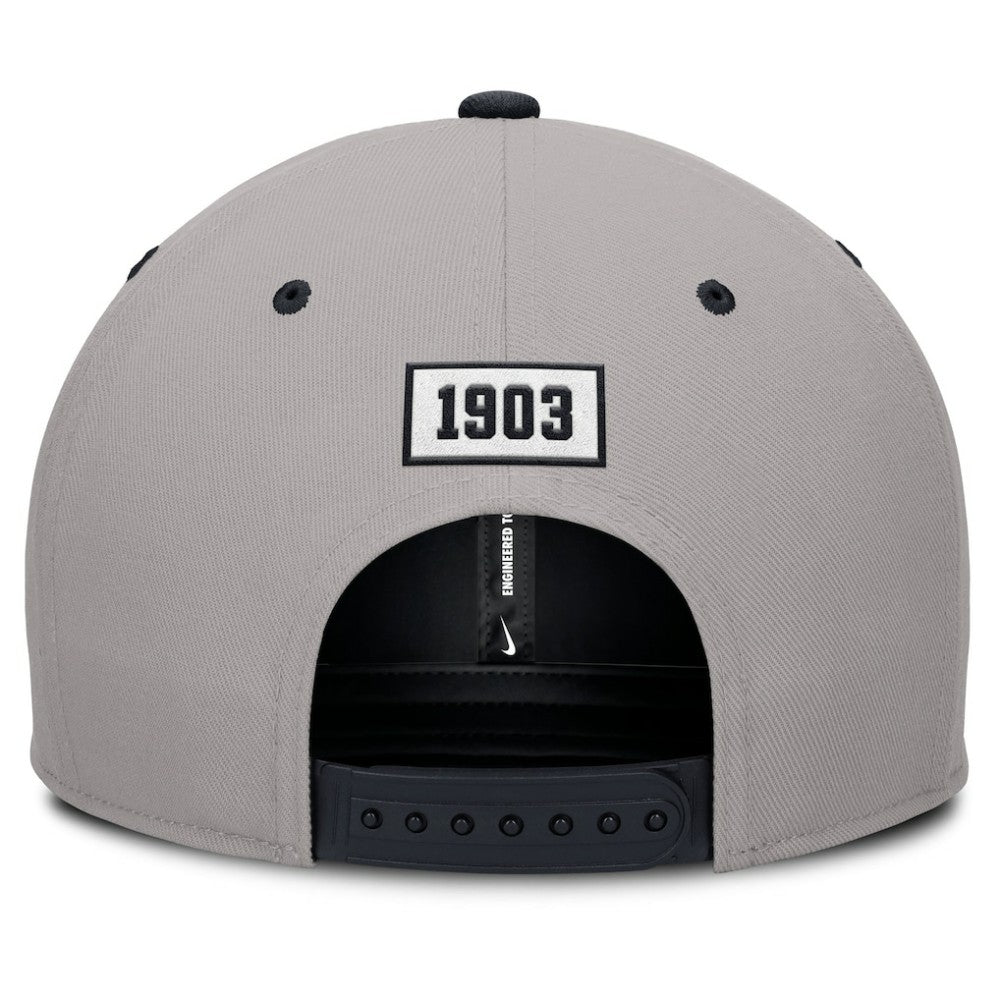 New York Yankees Cooperstown Collection Pro Performance Snapback Hat Gray/Navy