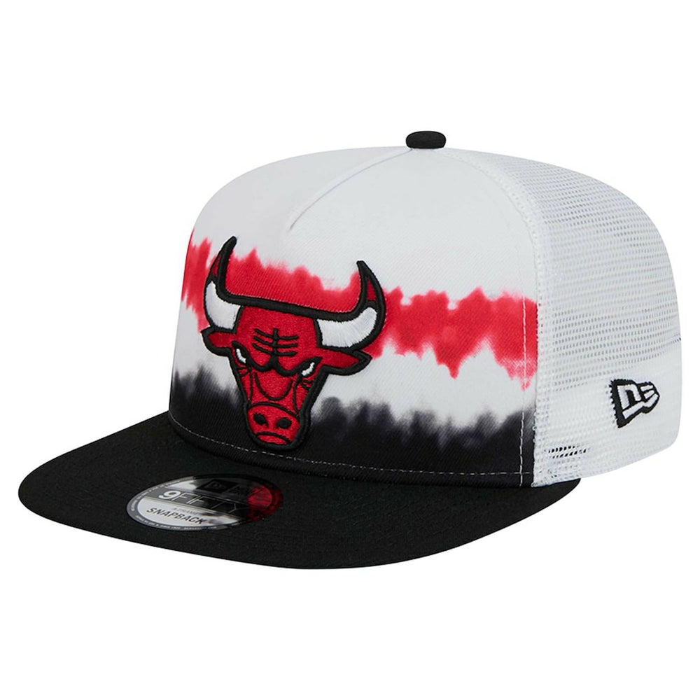 Chicago Bulls Dip-Dye 9FIFTY A-Frame Trucker Snapback Hat - White/Black on sale
