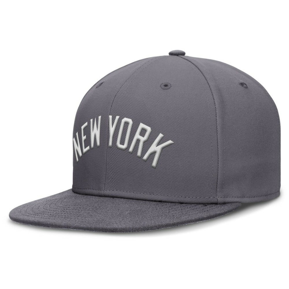 New York Yankees Performance True Fitted Hat Gray
