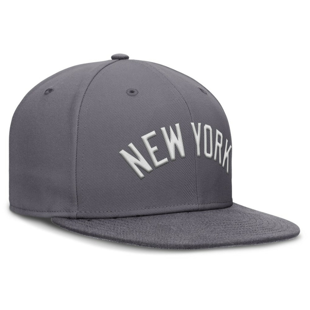 New York Yankees Performance True Fitted Hat Gray