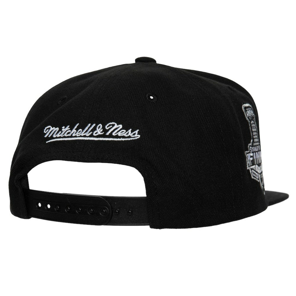 Tampa Bay Lightning Mitchell & Ness Core Top Spot Snapback Hat - Black Hats
