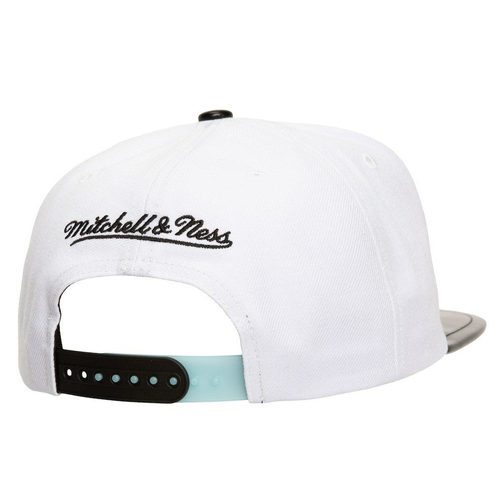 Chicago Bulls Day 11 Snapback Hat - White shop