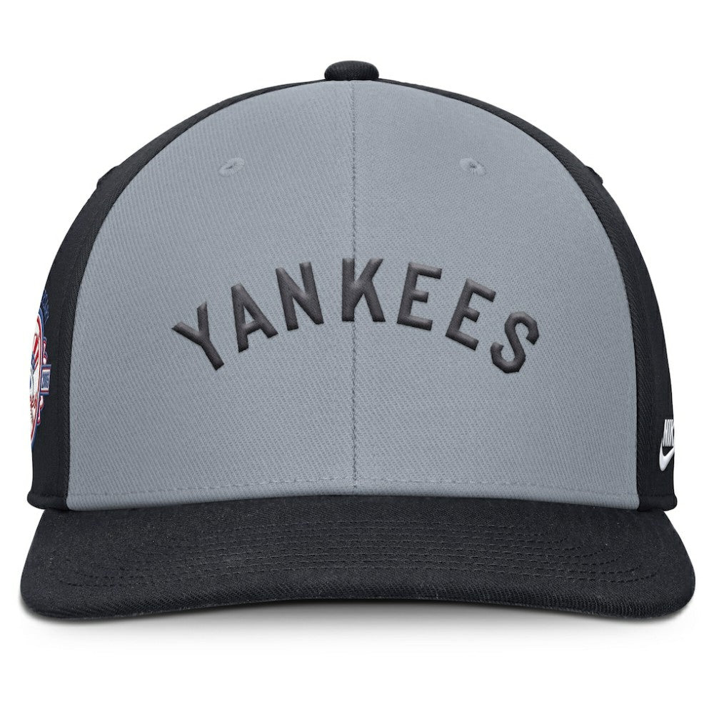 New York Yankees Pro Performance Snapback Hat Gray/Navy