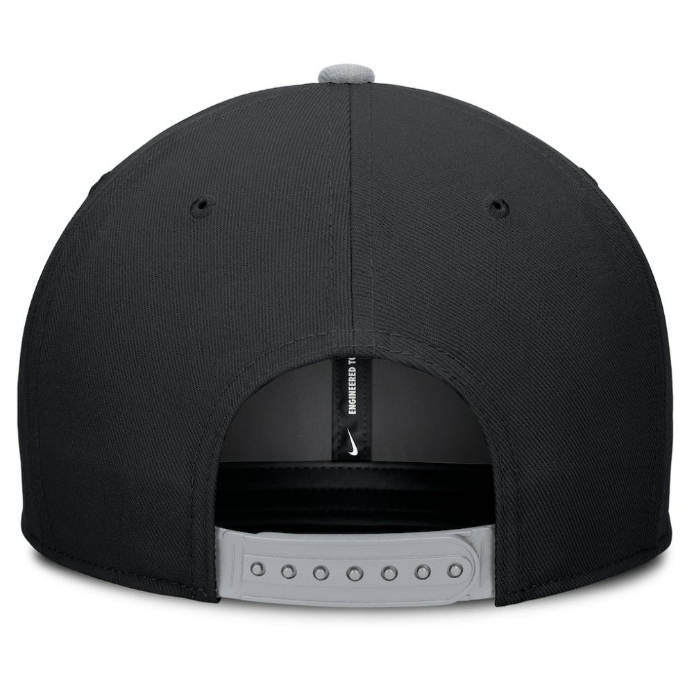 Chicago White Sox Pro Performance Snapback Hat Black/Gray
