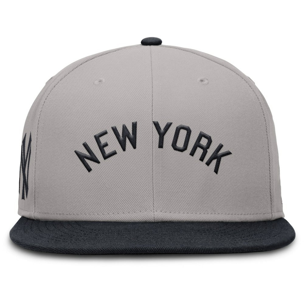 New York Yankees Cooperstown Two-Tone Dri-FIT Round Bill True Fitted Hat Gray