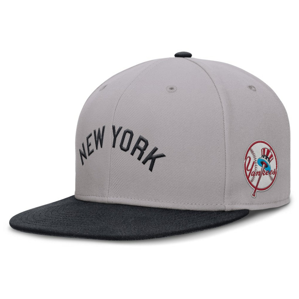 New York Yankees Cooperstown Two-Tone Dri-FIT Round Bill True Fitted Hat Gray