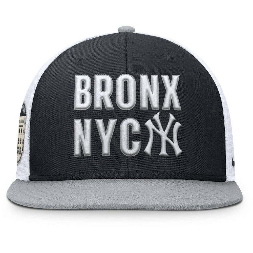 New York Yankees Pro Trucker Snapback Hat Navy