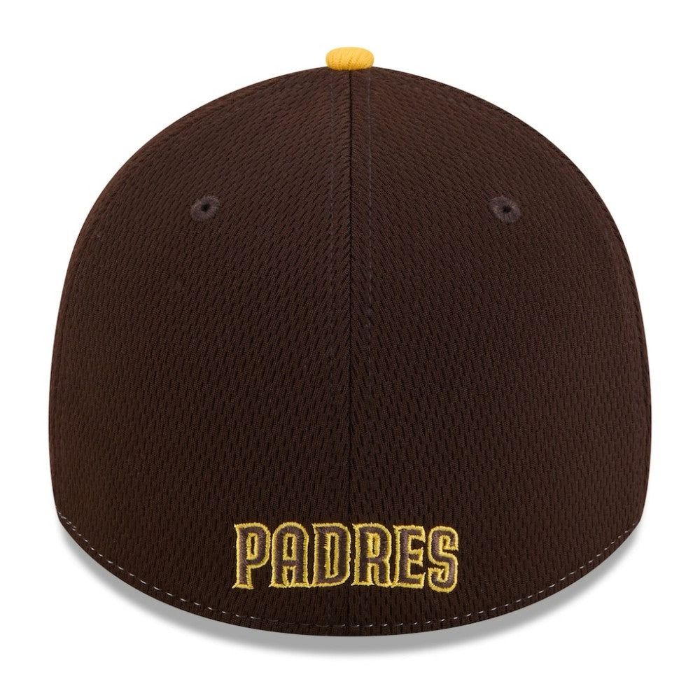 San Diego Padres 2025 MLB Clubhouse 39THIRTY Flex Hat Brown/Gold