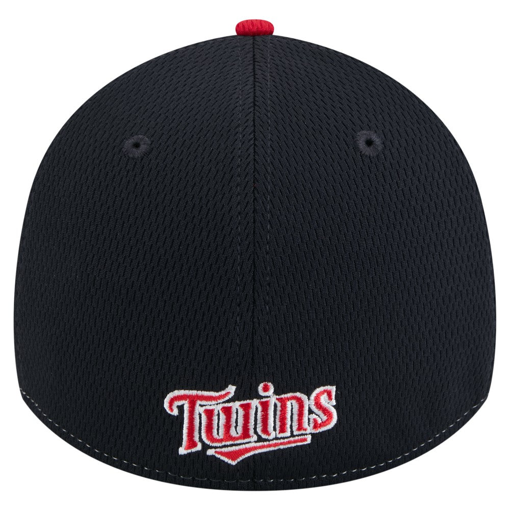 Minnesota Twins 2025 MLB Clubhouse 39THIRTY Flex Hat Navy/Red