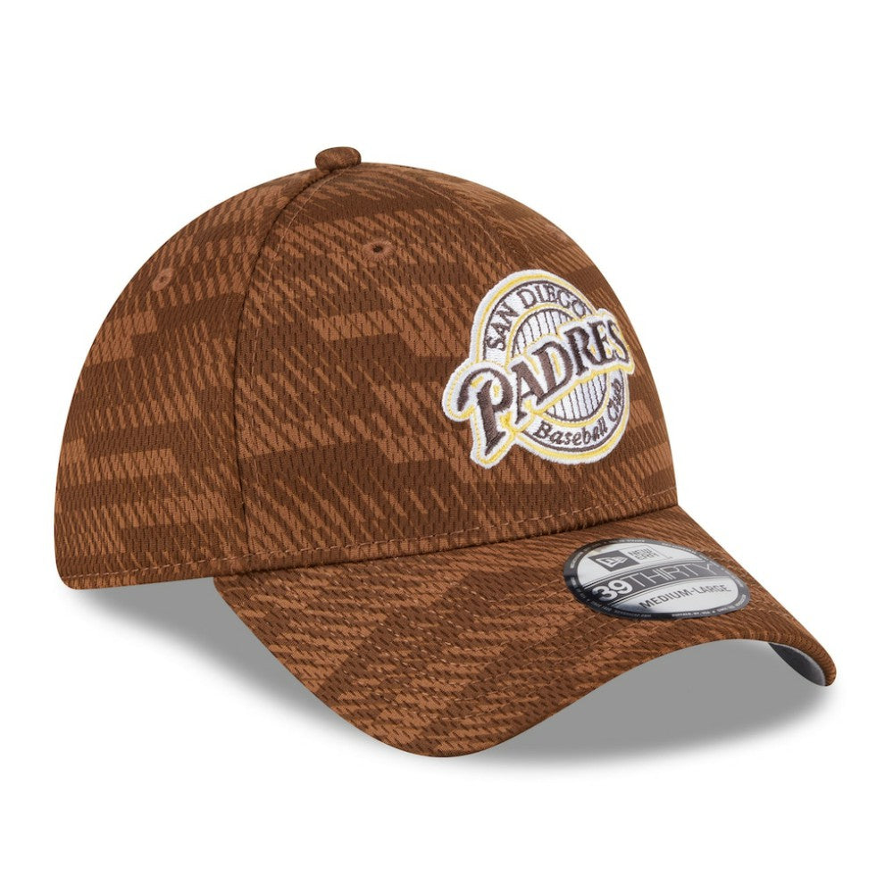 San Diego Padres 2025 MLB Clubhouse 39THIRTY Flex Hat Brown