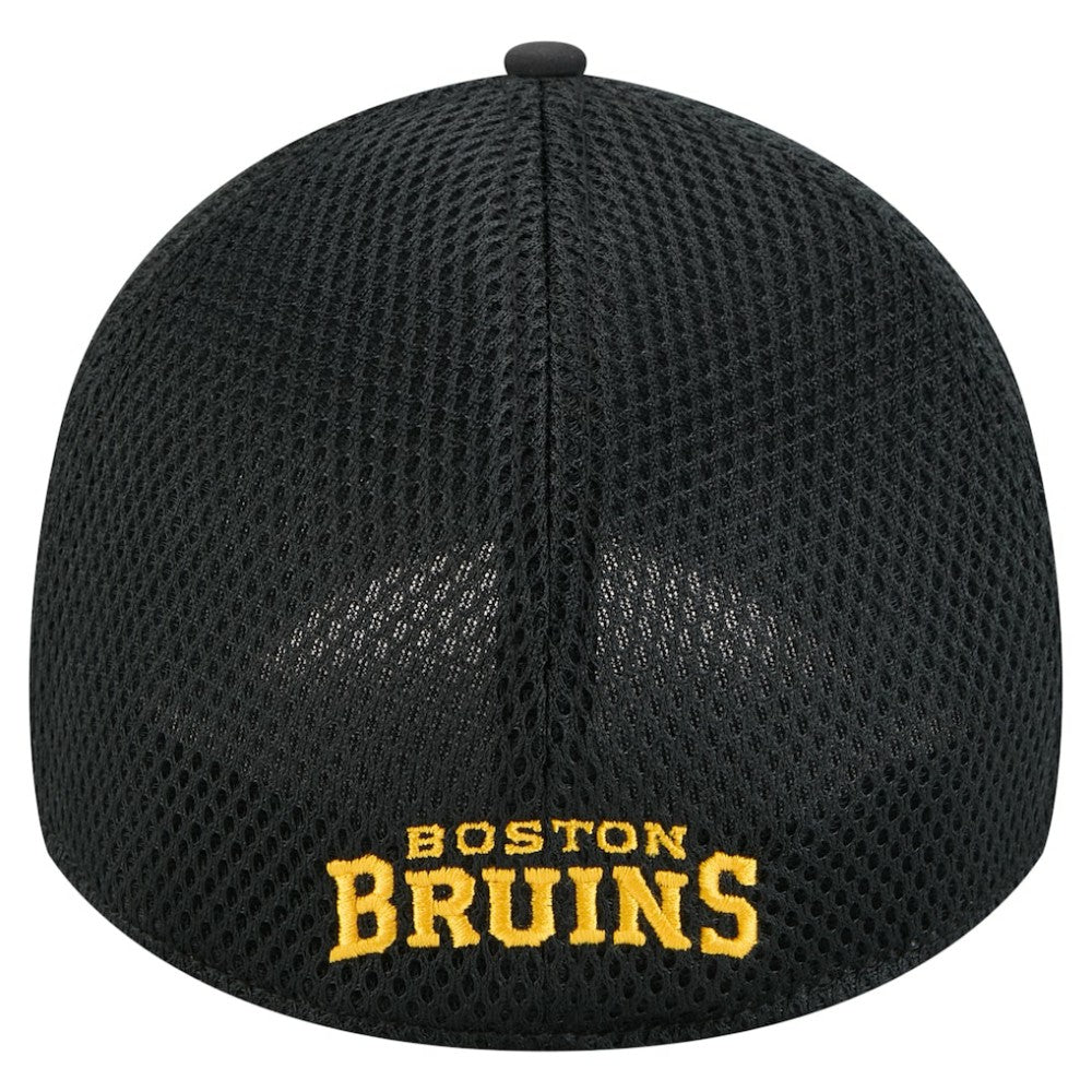 Boston Bruins New Era Linear Featherweight 39THIRTY Flex Hat - Black Hats