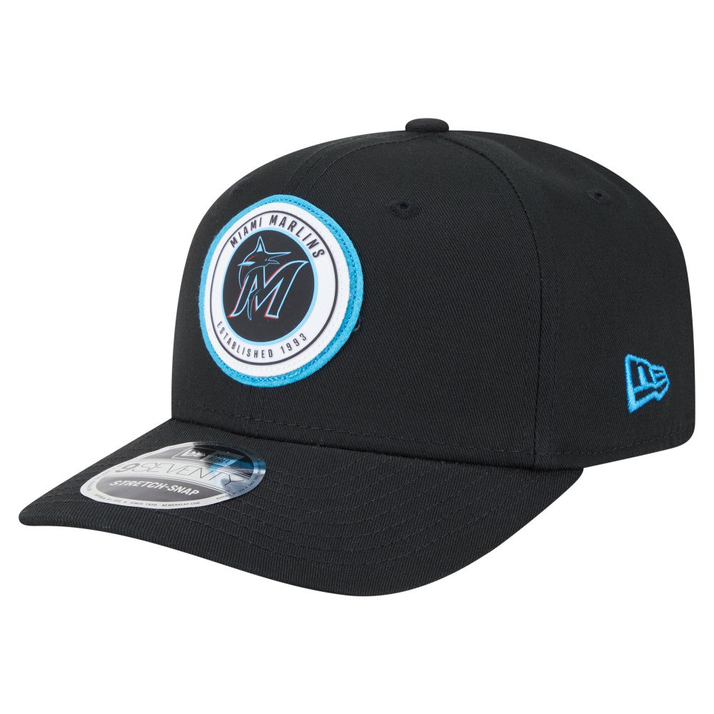Miami Marlins Circle Patch 9SEVENTY Stretch-Snap Hat Black