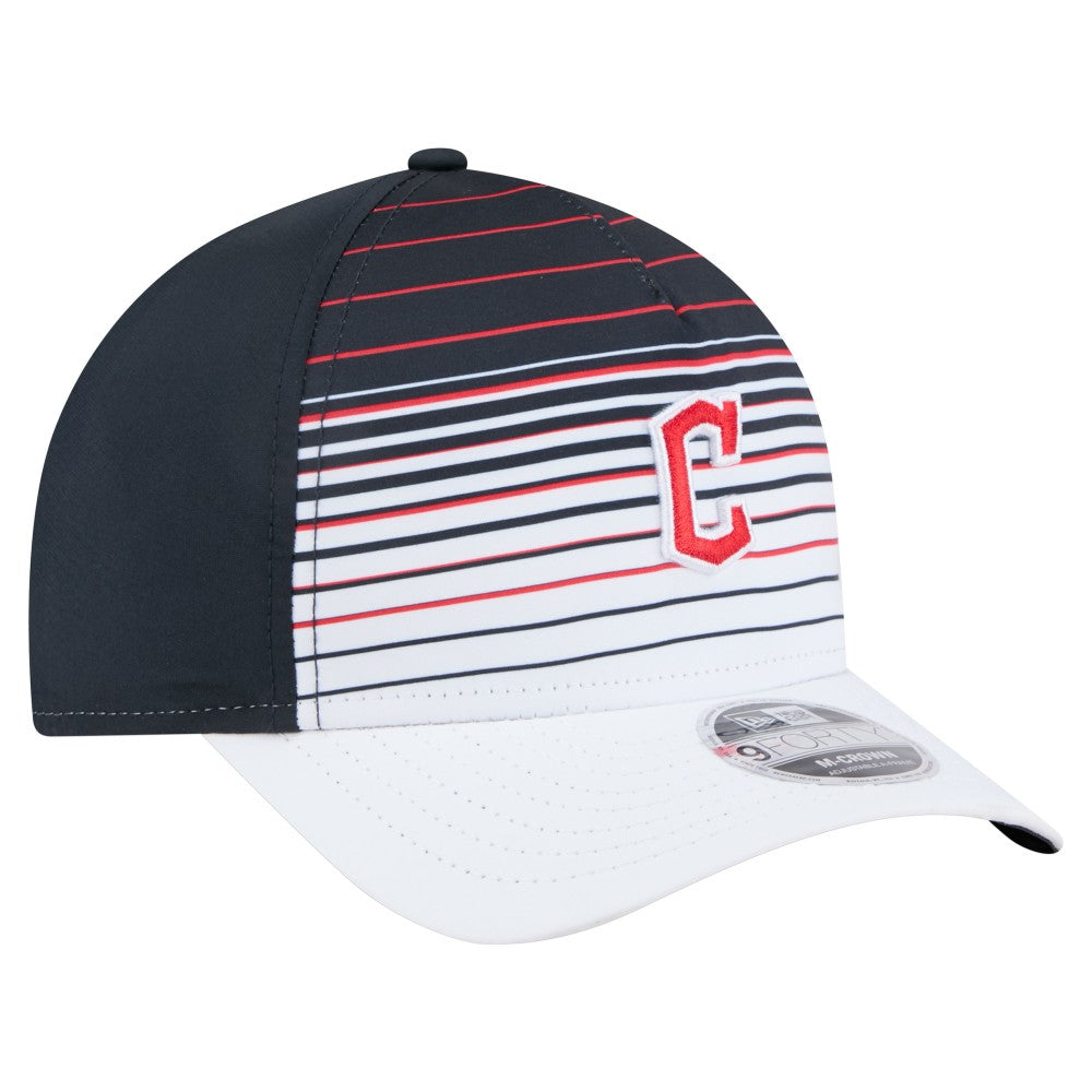 Cleveland Guardians Gradient 9FORTY M-Crown Adjustable Hat Navy