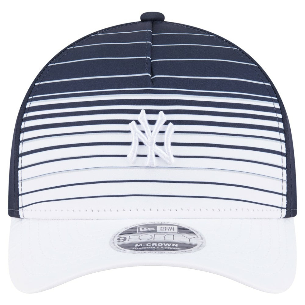 New York Yankees Gradient 9FORTY M-Crown Adjustable Hat Navy