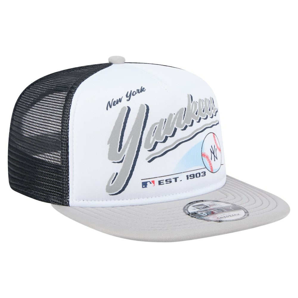 New York Yankees Retro Script Trucker 9FIFTY Snapback Hat White/Gray