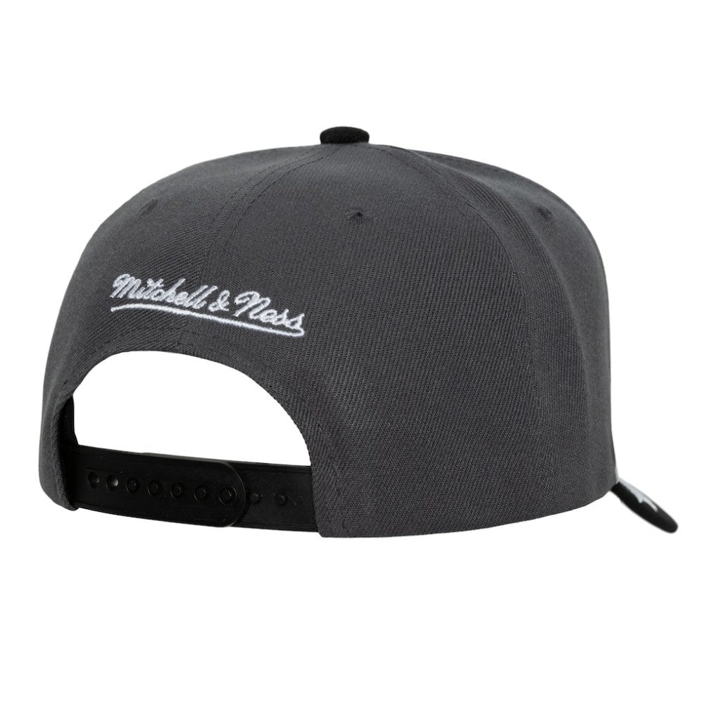 Vegas Golden Knights Mitchell & Ness Underarch Two-Tone Pro Crown Snapback Hat - Gray/Black Hats