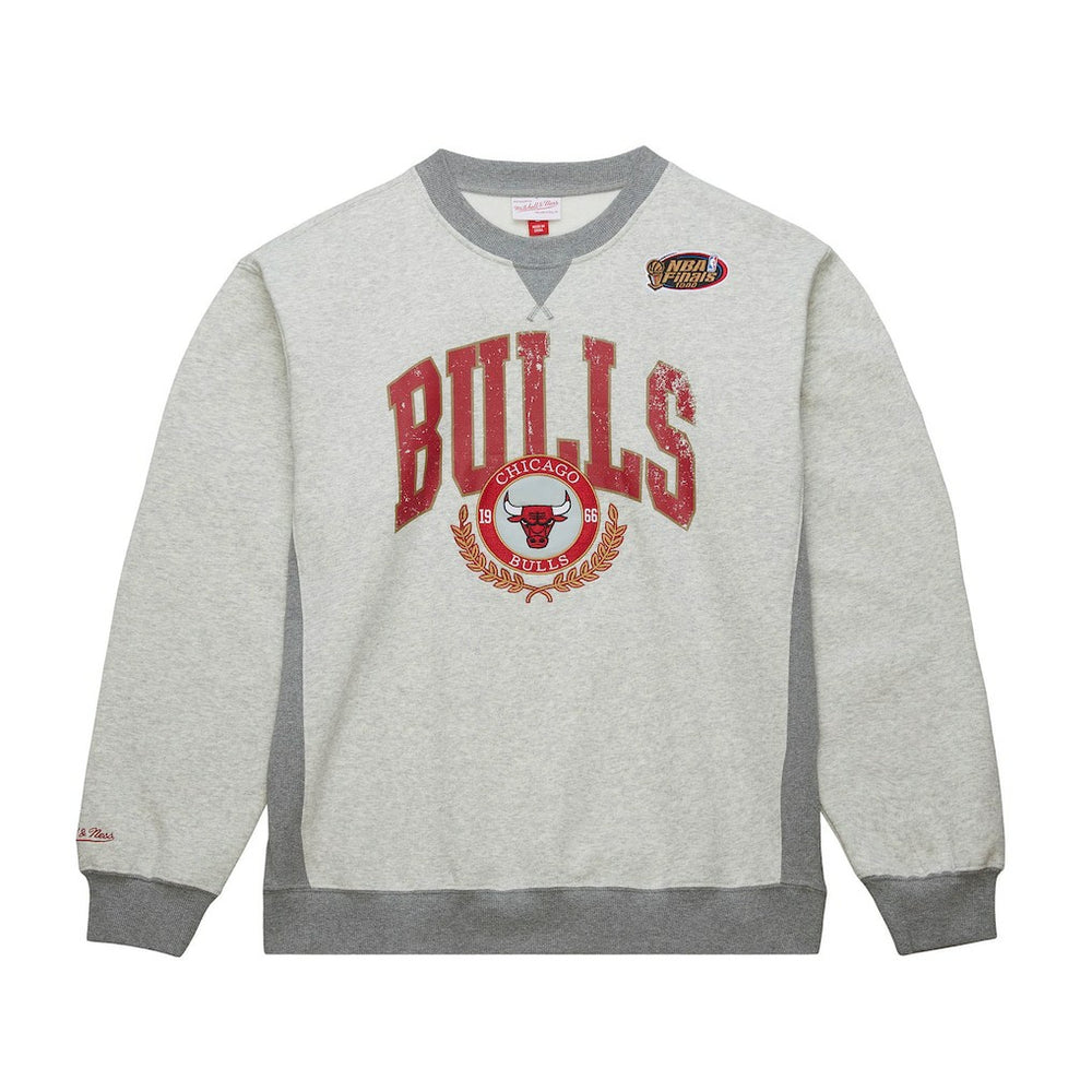 Chicago Bulls Vintage Logo Pullover Sweatshirt - Heather Gray on sale