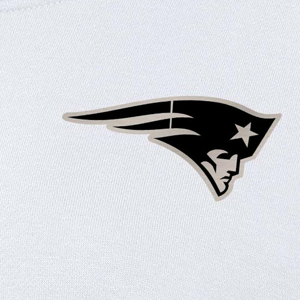 New England Patriots Antigua Women's Victory Pullover Sweatshirt - White discount