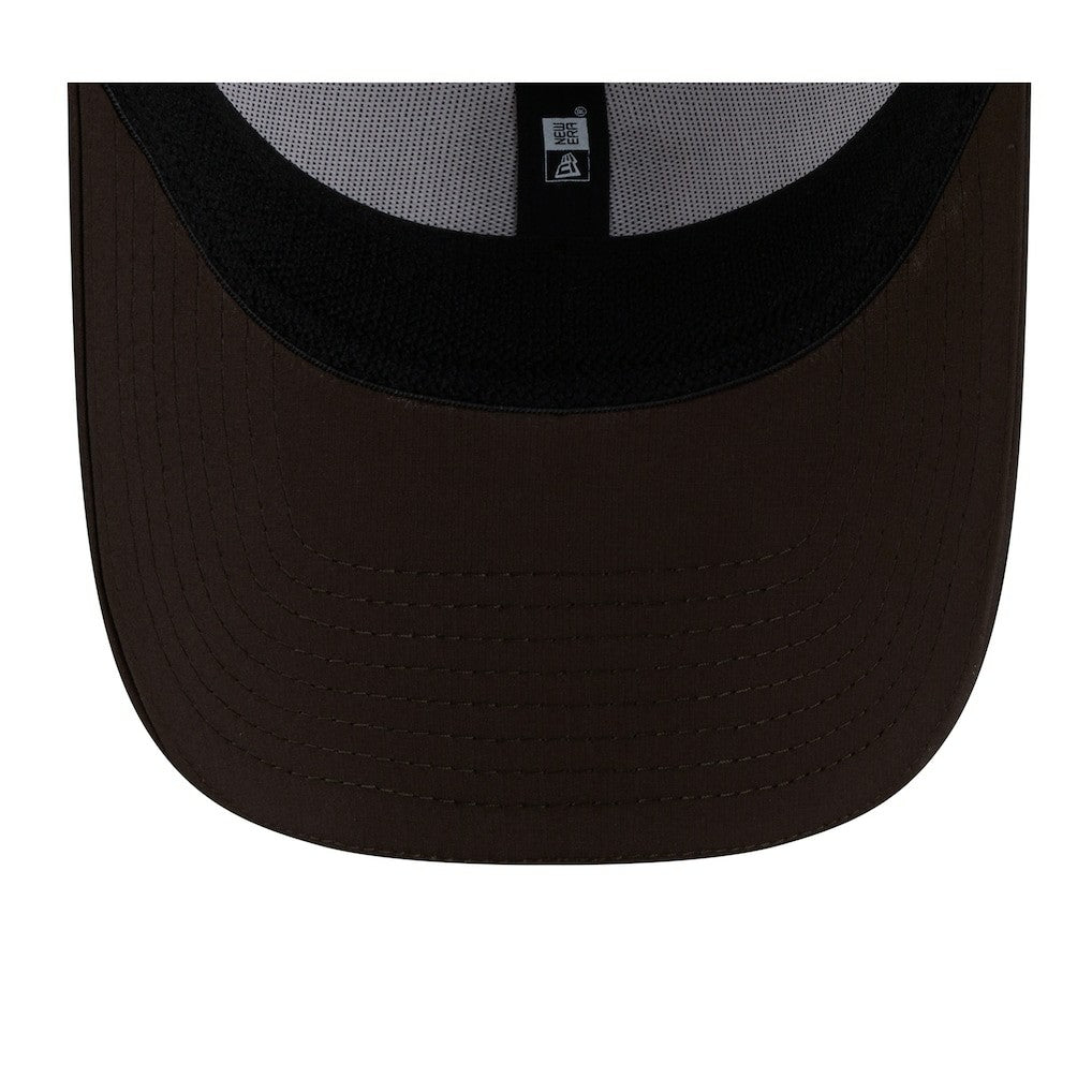 Cleveland Browns New Era 2025 NFL Training Camp Throwback Logo 39THIRTY Flex Hat - White/Brown for sale