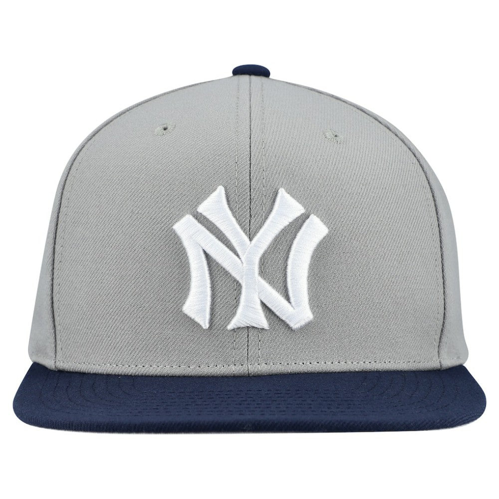 New York Yankees Cooperstown Collection Basic Flip Snapback Hat Gray