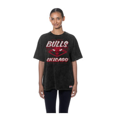 Chicago Bulls Women's Throwback Mineral Wash Oversized T-Shirt sale - Black for sale