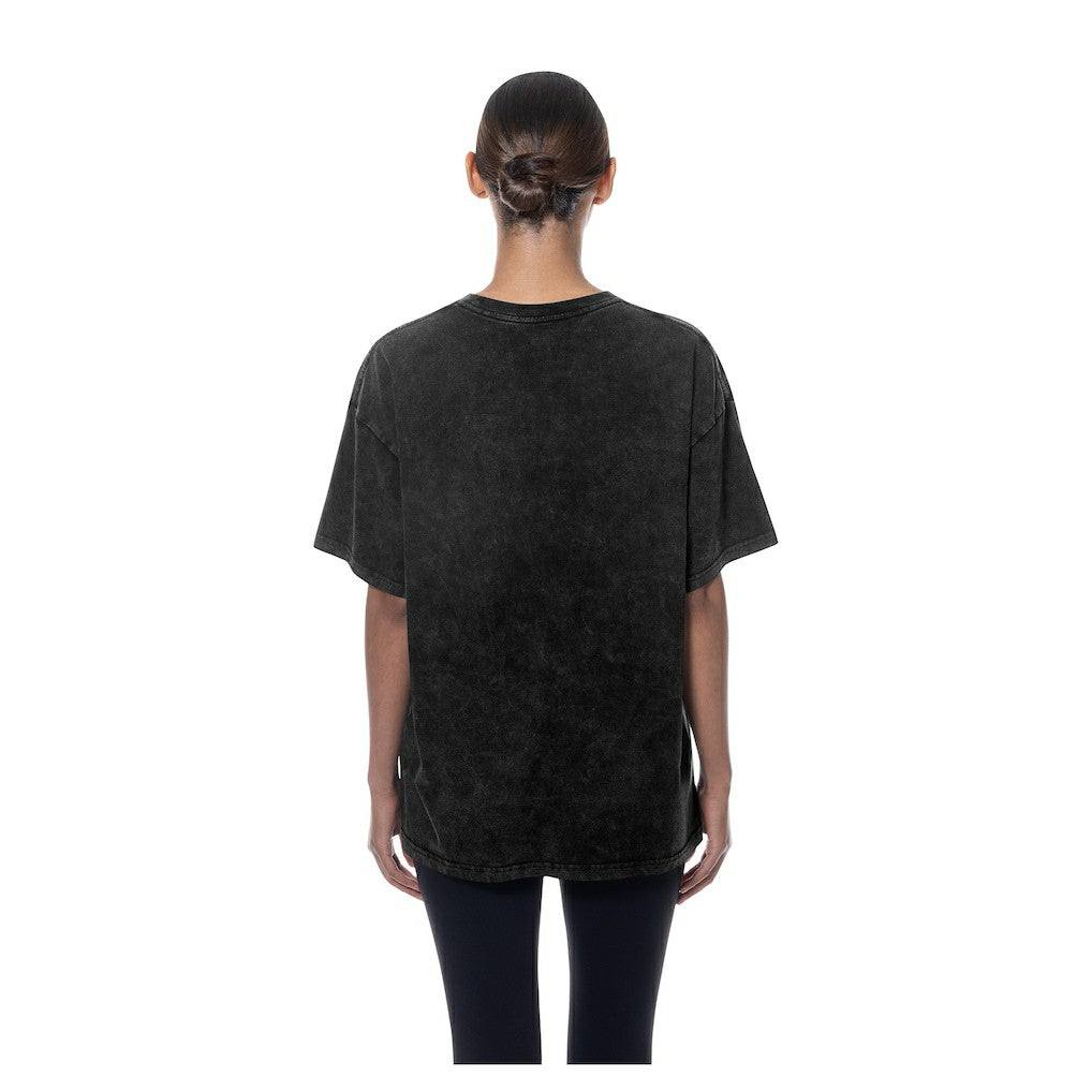 New York Knicks Women's Throwback Mineral Wash Oversized T-Shirt - Black on sale