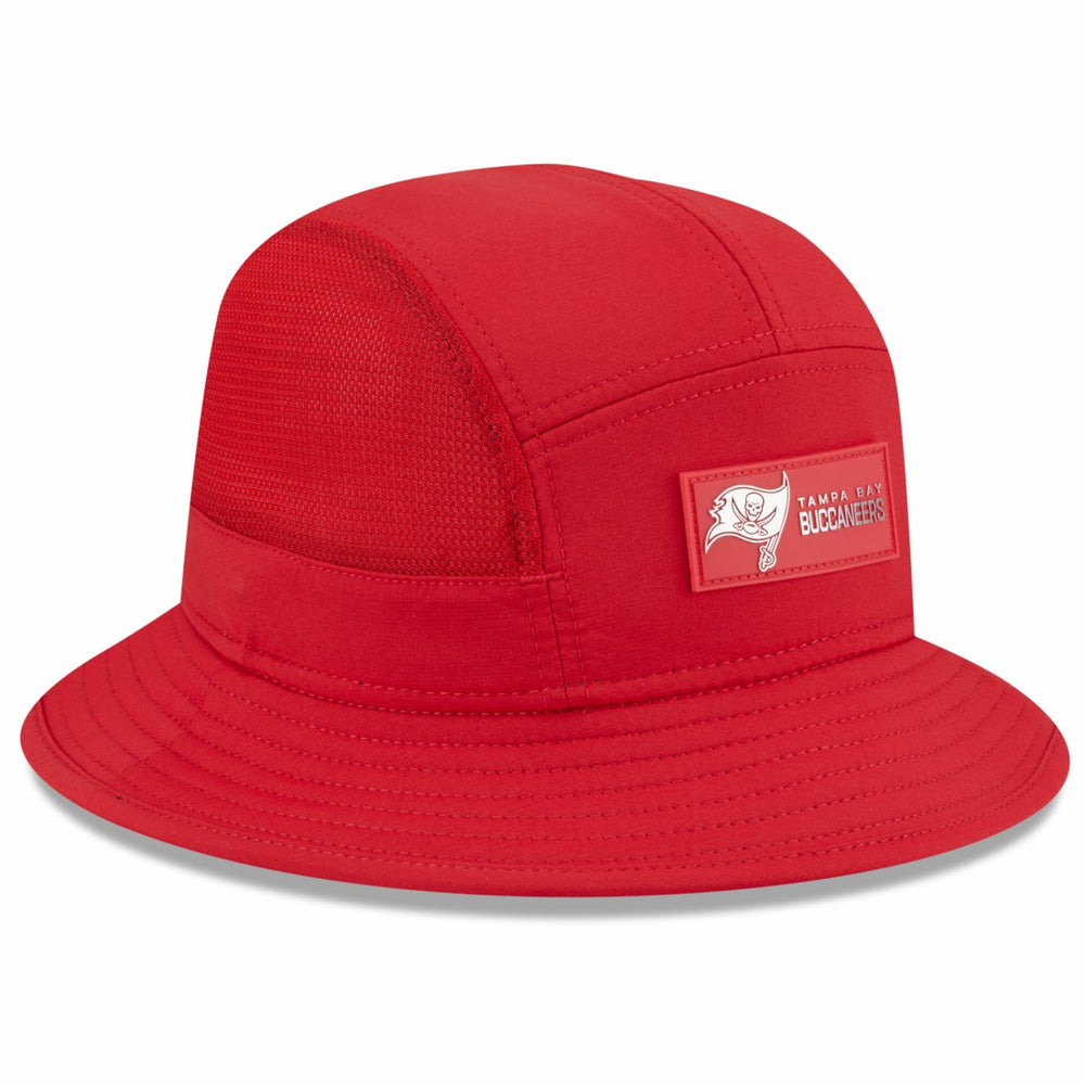 Tampa Bay Buccaneers New Era 2025 Sideline Bucket Hat - Red outlet