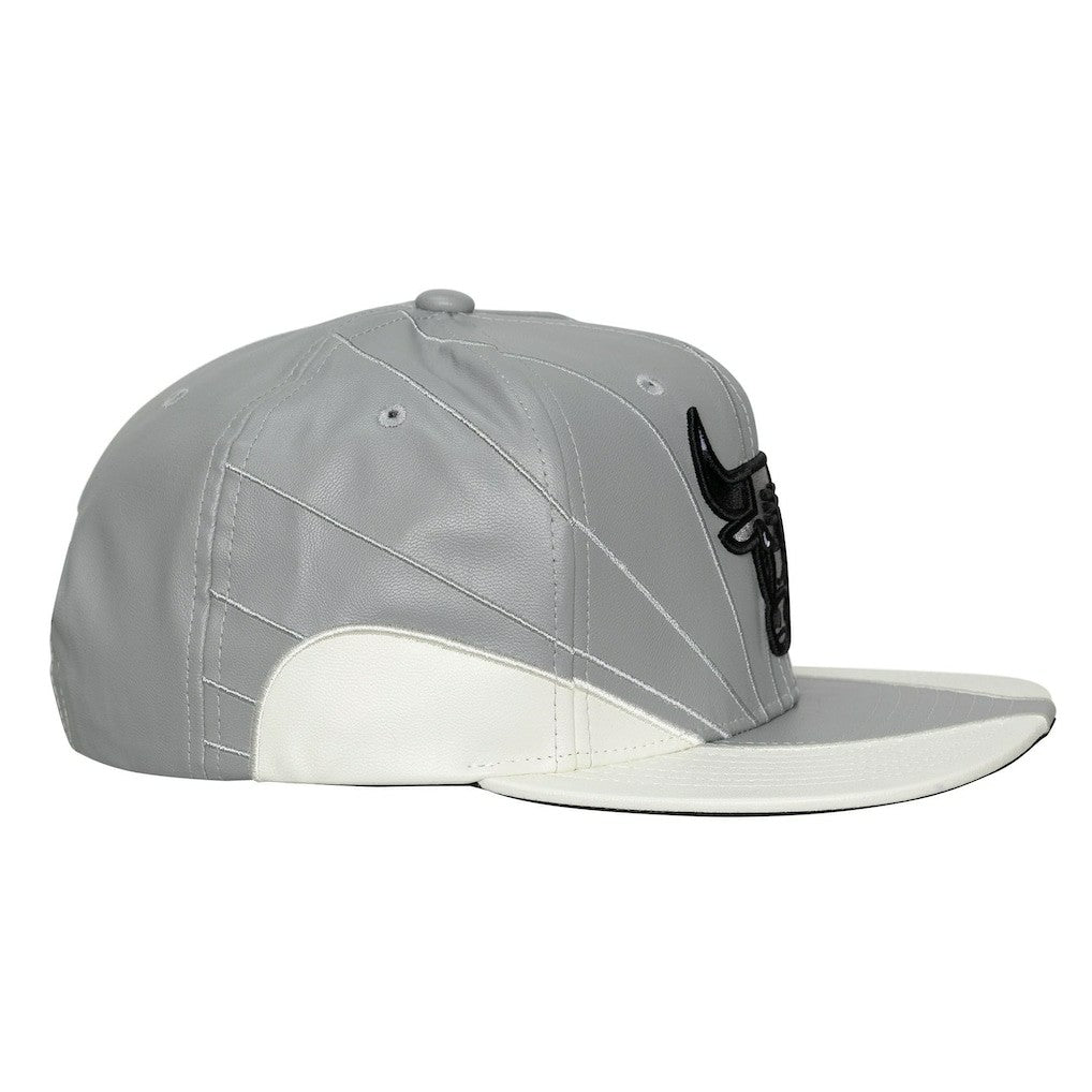 Chicago Bulls Day 12 Two-Tone Faux Leather Snapback Hat - Gray/White shop