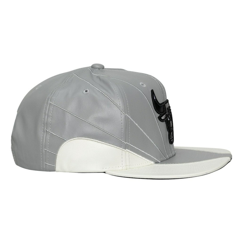 Chicago Bulls Day 12 Two-Tone Faux Leather Snapback Hat - Gray/White shop