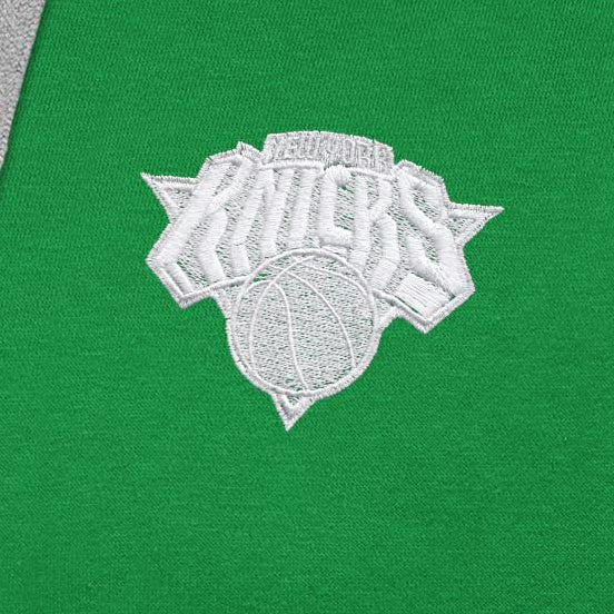New York Knicks Antigua St. Patrick's Day Victory Raglan Pullover Hoodie - Kelly Green for sale