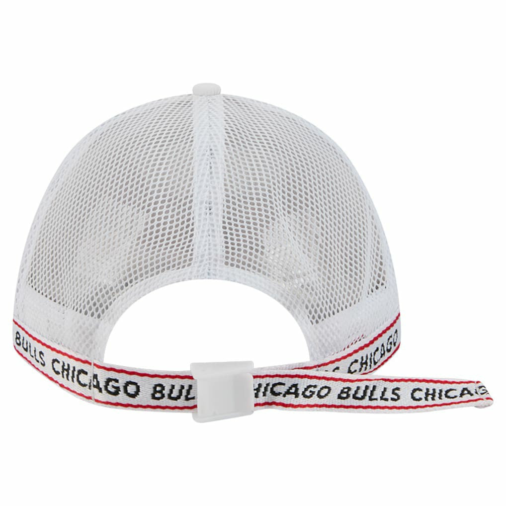 Chicago Bulls Featherweight Team Tape 9FORTY M-Crown A-Frame Adjustable Hat - White for sale