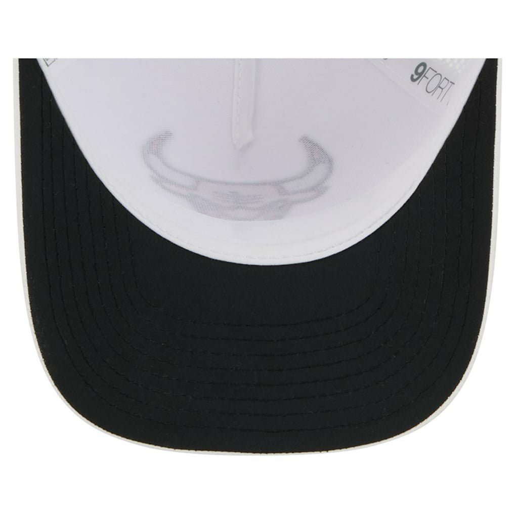 Chicago Bulls Featherweight Team Tape 9FORTY M-Crown A-Frame Adjustable Hat - White for sale