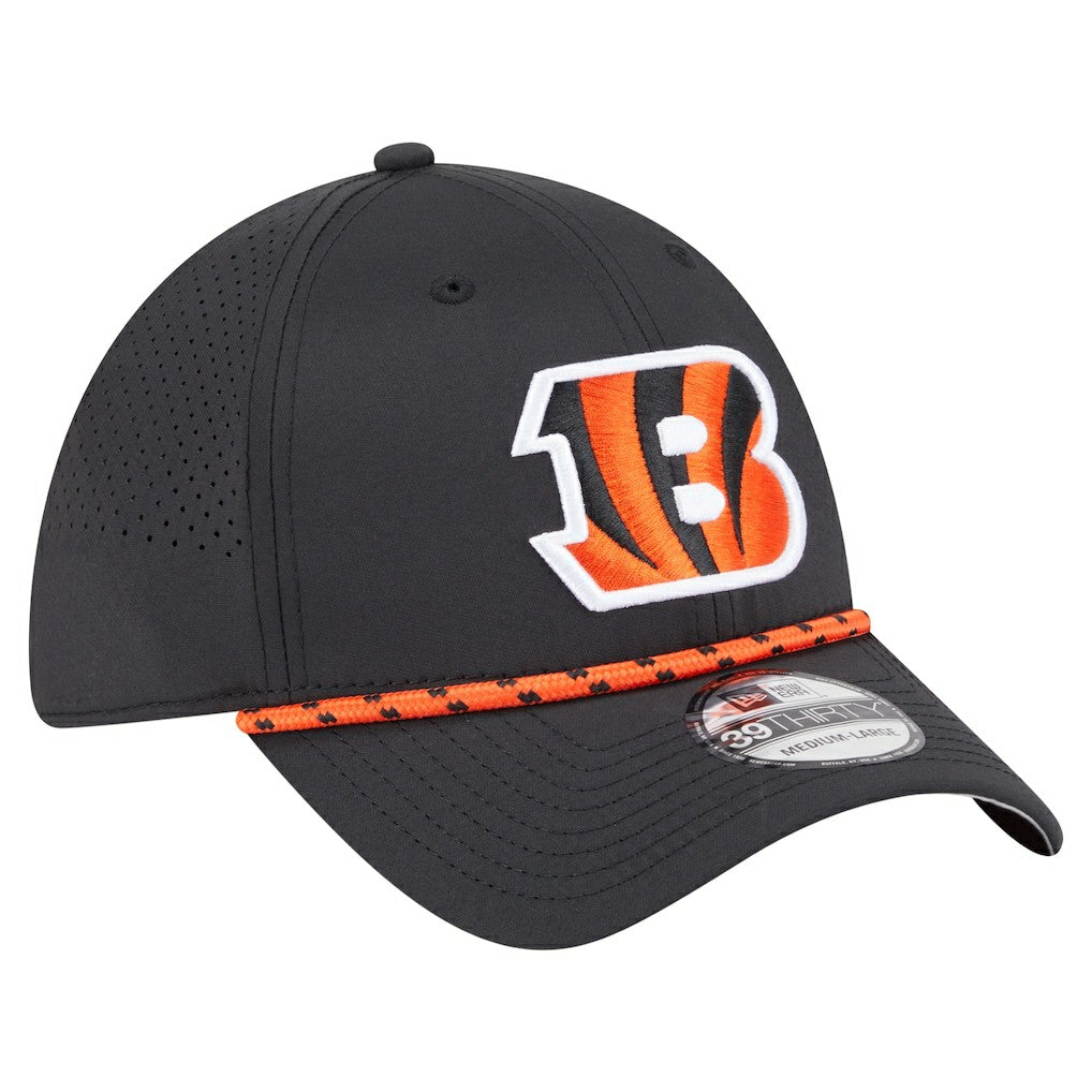 Cincinnati Bengals New Era Perforated 39THIRTY Flex Hat - Black cheap