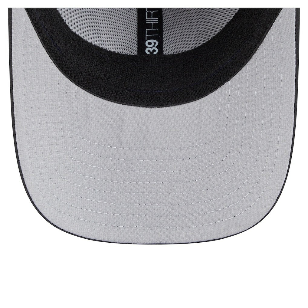 Las Vegas Raiders New Era Perforated 39THIRTY Flex Hat - Black on sale