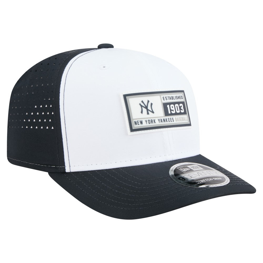 New York Yankees Established Patch 9SEVENTY Adjustable Hat White/Navy