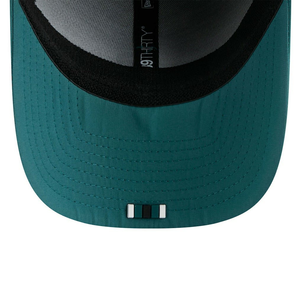 Philadelphia Eagles New Era 2025 Sideline 39THIRTY Flex Hat - Midnight Green online