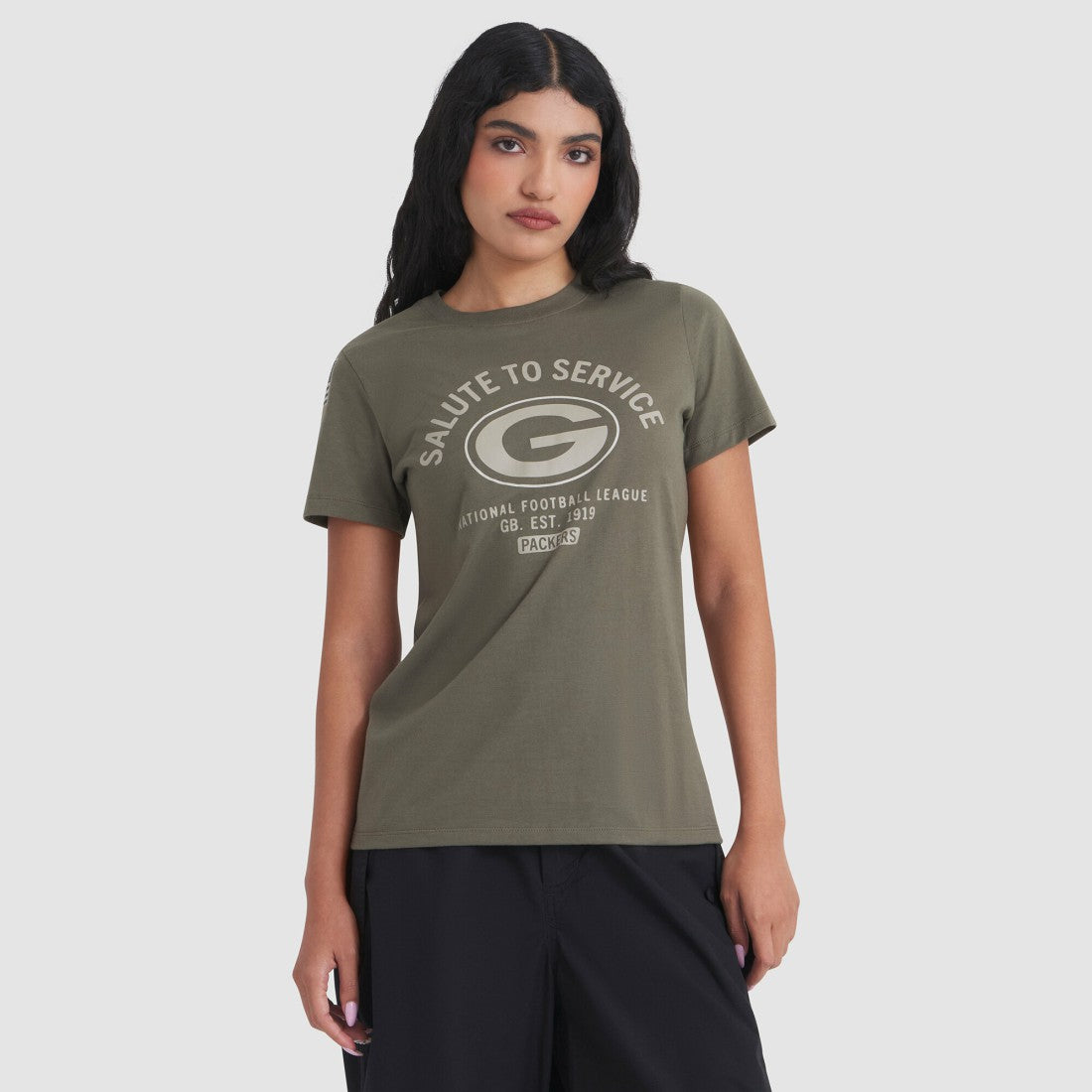 Green Bay Packers Women's 2025 Salute to Service Sideline T-Shirt - Olive on sale