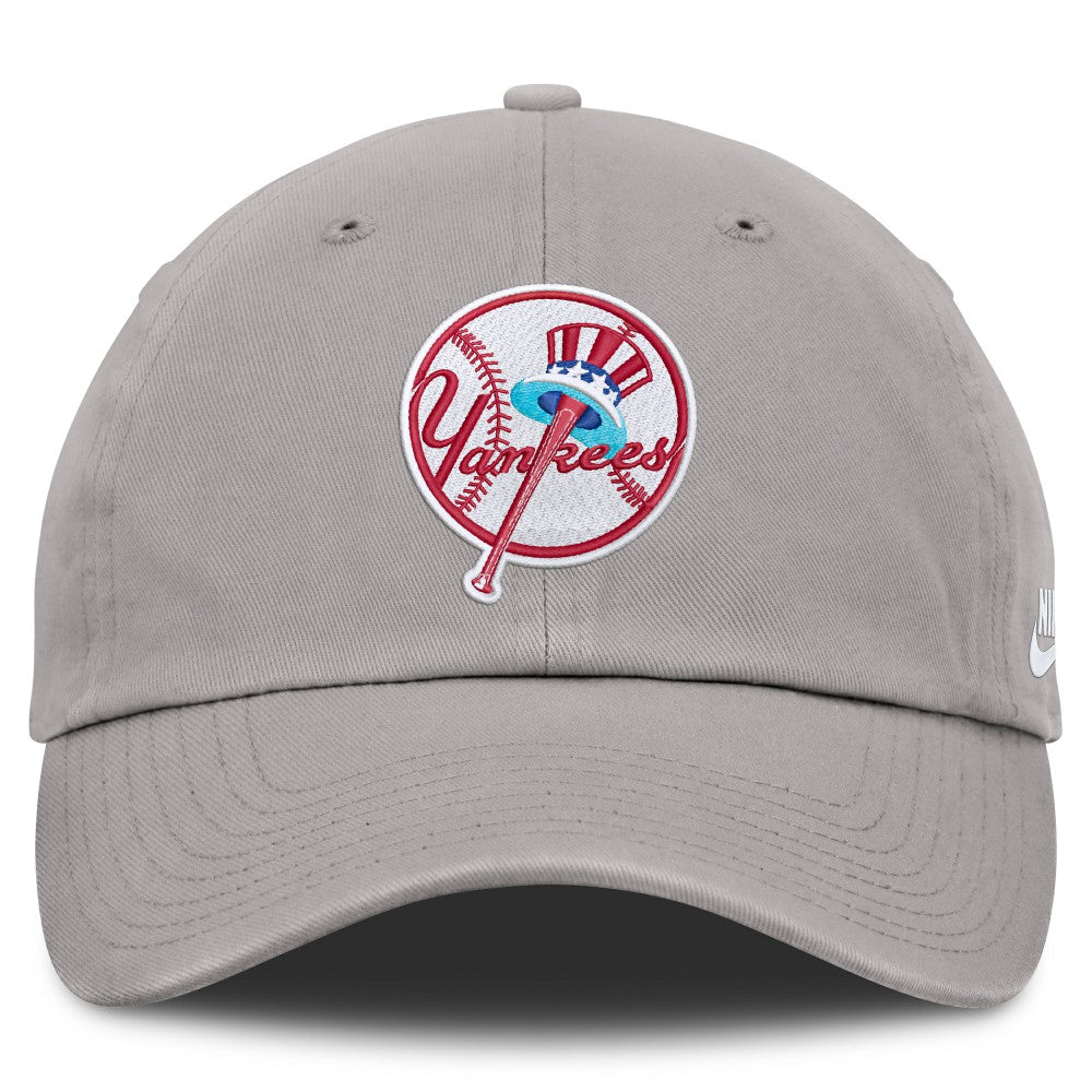 New York Yankees Cooperstown Collection Club Adjustable Hat Gray