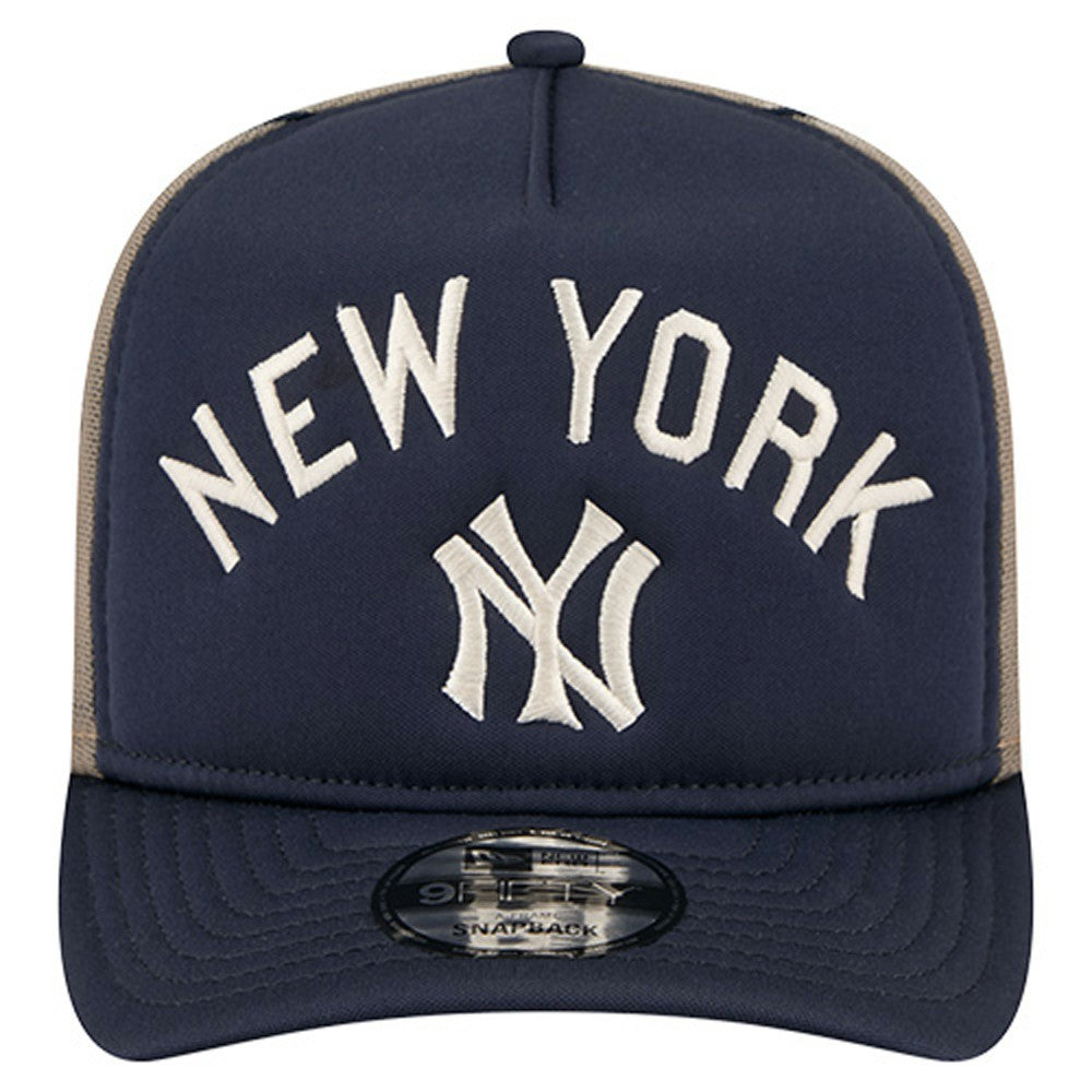 New York Yankees Vintage Arched Foam Front 9FIFTY A-Frame Adjustable Trucker Hat Navy