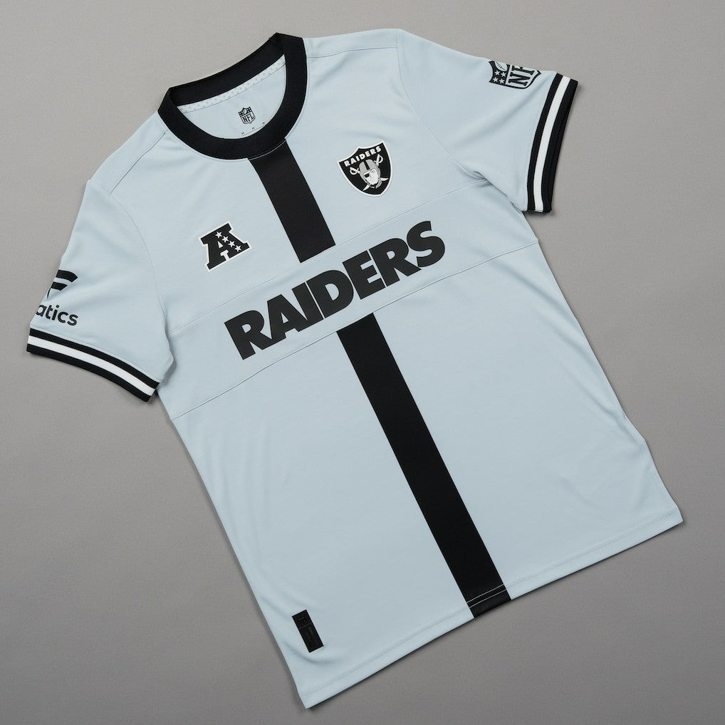 Las Vegas Raiders NFL Football x Football Fan Top - Silver online