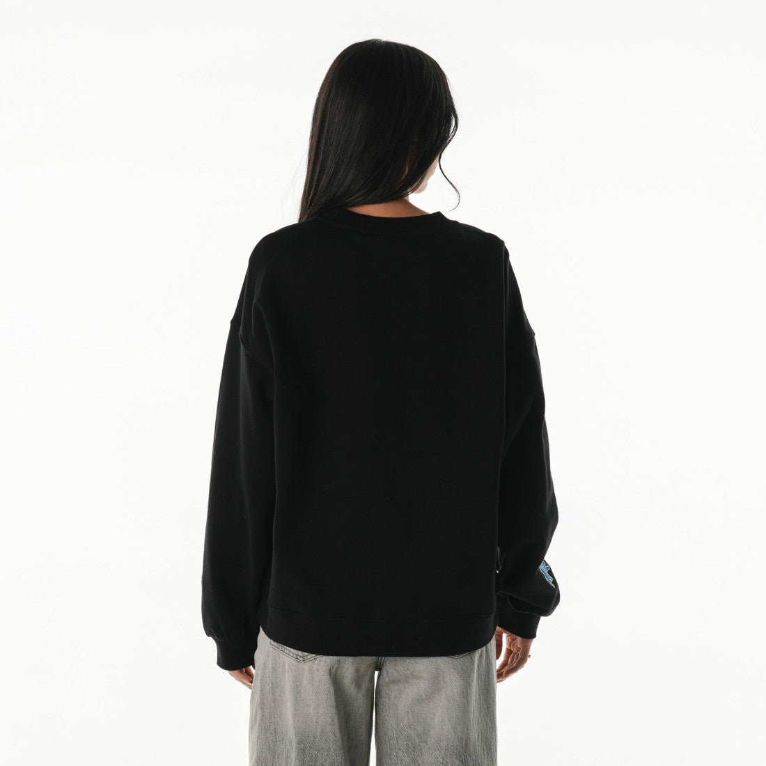 Detroit Lions The Wild Collective Women's Rock Crystal Oversized Crewneck Sweatshirt - Black on sale