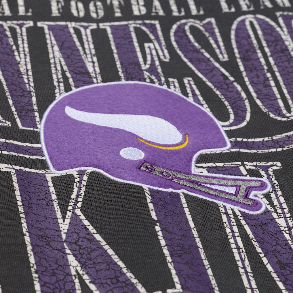 Minnesota Vikings Downtown Crew Vintage Logo Sweatshirt - Black online