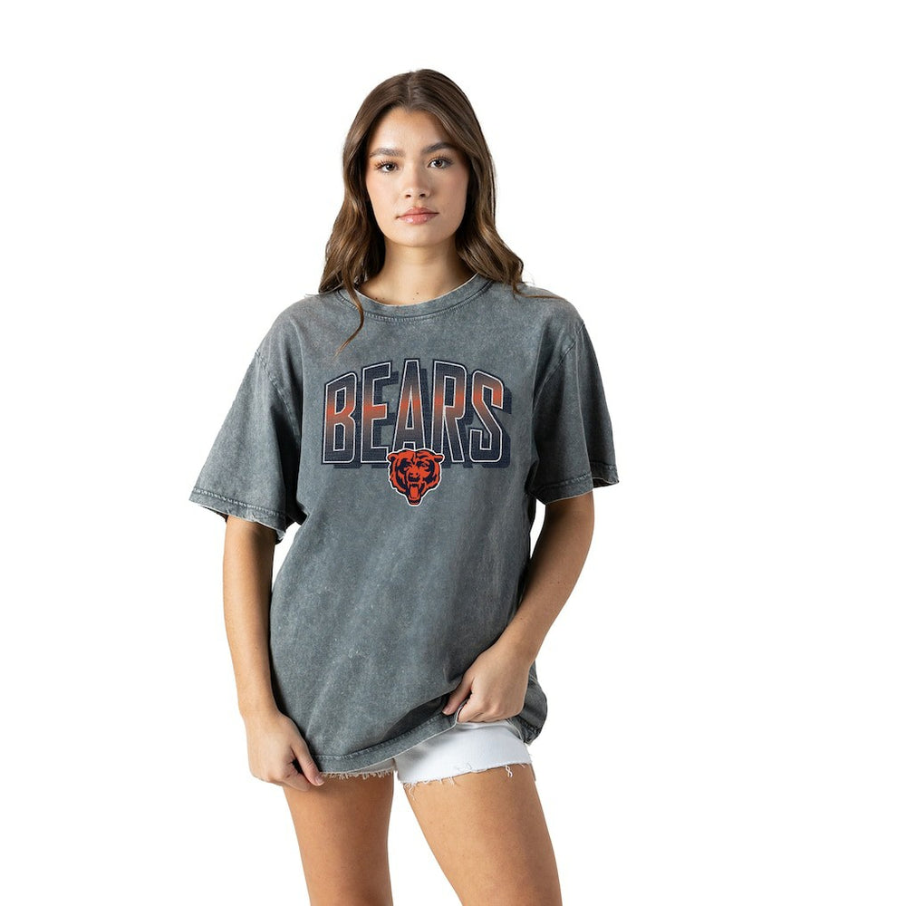 Chicago Bears Gameday Couture Women's Peak Performance Oversized Snow Wash T-Shirt - Gray discount