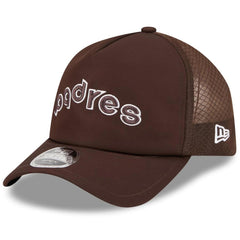 San Diego Padres 2026 Batting Practice Alternate Apex 9FORTY Adjustable Hat Brown